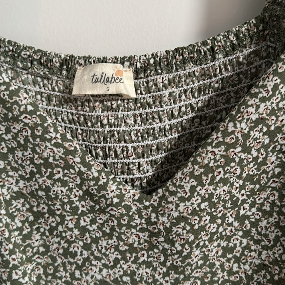 NWOT Green Floral Tullabee Dress - Picture 5 of 9